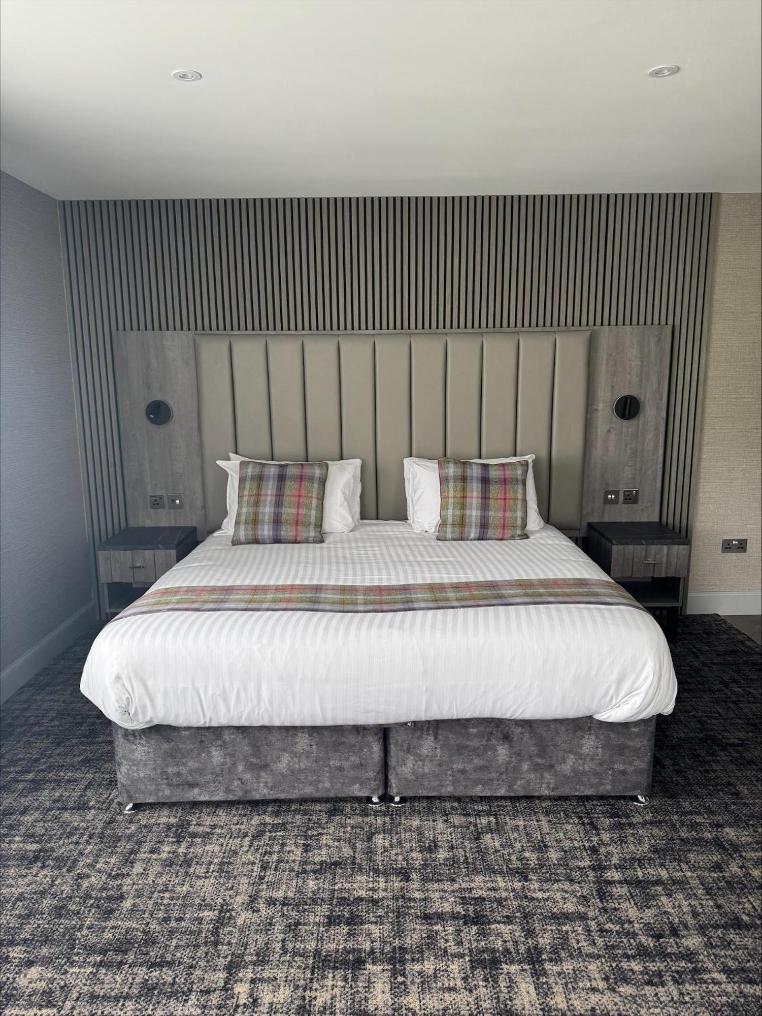 The Knowes Hotel & Restaurant Macduff Экстерьер фото